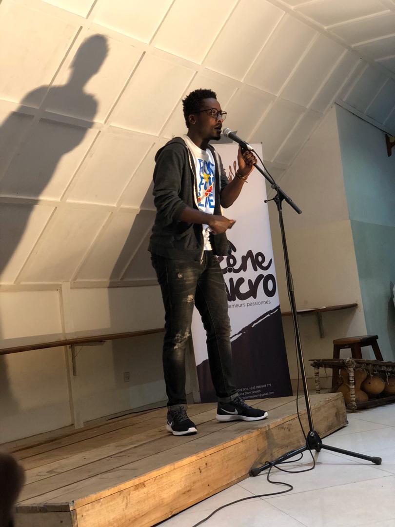 Plus de 30 Slameurs ont immortalisé l’art de la parole à travers une soirée Slam à Goma