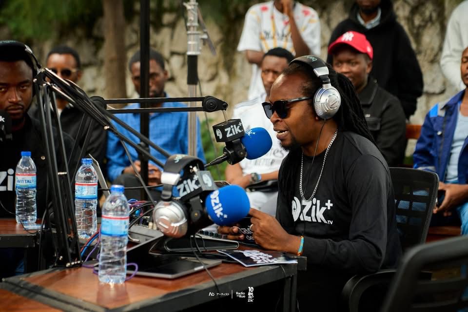 Zik+ célèbre 10 ans de culture et lance Radio de Rue